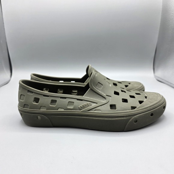 VANS TRK Shoes Womens 6 Green Rubber Breathable Slip On Waterproof Lightweight - Picture 5 of 14